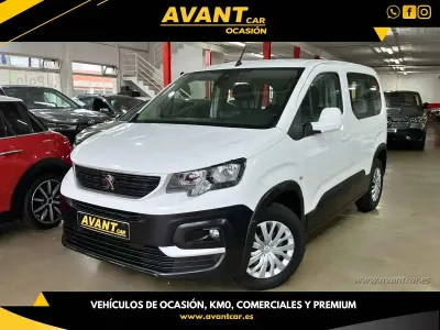Usado Peugeot Rifter Active 110 CV (80 kW) 2021 Blanco Monovolumen