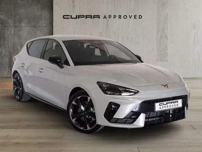 Usado Cupra Leon 204 CV (150 kW) 2025 Gris / plata Berlina