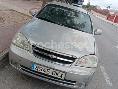 Gris / plata Usado 2005 Chevrolet Nubira SX Familiar | 1000 €