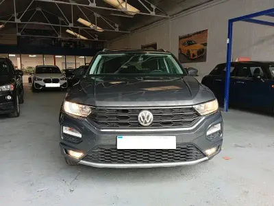 Usado VW T-Roc Advance 150 CV (110 kW) 2020 Gris / plata SUV