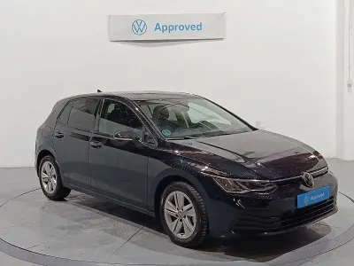 Usado VW Golf VIII Life 150 CV (110 kW) 2023 Negro Berlina