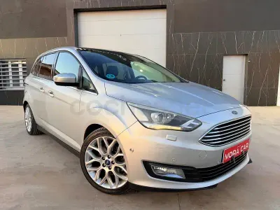 Usado Ford Grand C-Max Titanium 150 CV (110 kW) 2015 Gris / plata Monovolumen