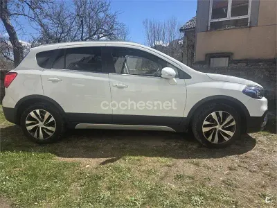 Usado Suzuki SX4 S-Cross GLX 120 CV (88 kW) 2016 Blanco SUV