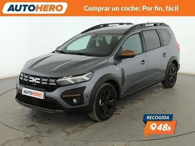 Begagnad Dacia Jogger Extreme 141 HK (103 kW) 2024 Grå Minibuss