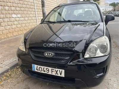 Usado Kia Carens Active 140 CV (102 kW) 2007 Negro Monovolumen