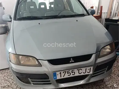 Usado Mitsubishi Space Star 82 CV (60 kW) 2003 Gris / plata Monovolumen