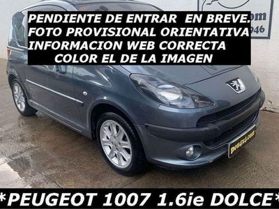 Usado Peugeot 1007 109 CV (80 kW) 2006 Gris Monovolumen