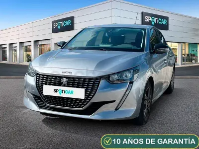 Usado Peugeot 208 Active 75 CV (55 kW) 2021 Gris / plata Utilitario