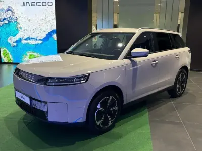 Uusi Jaecoo 5 155 kW (211 HP) 2026 Harmaa Katumaasturi