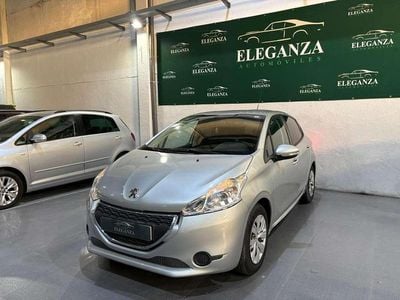 Usado Peugeot 208 Access 68 CV (50 kW) 2014 Gris / plata Utilitario