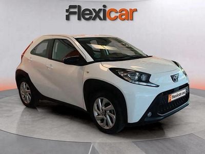 Blanco Usado 2024 Toyota Aygo X Play SUV | 12.490 € (Precio justo)
