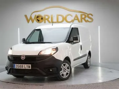 Usado Fiat Doblò 60 CV (44 kW) 2022 Blanco Monovolumen