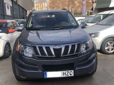 usado Mahindra XUV500 2.2D W8 AWD