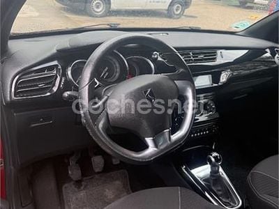 Usado Citroën DS3 120 CV (88 kW) 2011 Granate Utilitario