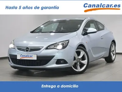 Usado Opel Astra GTC Sportive 136 CV (100 kW) 2016 Gris Utilitario