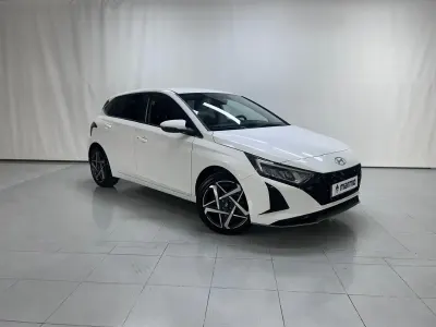 Usado Hyundai i20 99 CV (72 kW) 2025 Utilitario