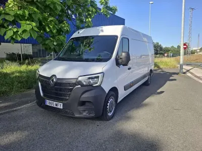 Usado Renault Master 135 CV (99 kW) 2023 Blanco Monovolumen