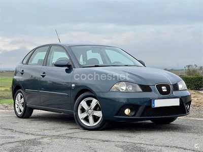 Usado Seat Ibiza 100 CV (73 kW) 2007 Azul Utilitario