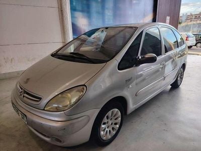 Gris Usado 2003 Citroën Xsara Picasso Monovolumen | 1410 € (Super precio)
