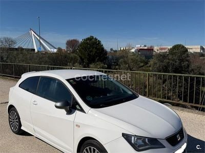 Usado Seat Ibiza SC CONNECT 95 CV (69 kW) 2015 Blanco Utilitario