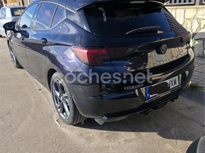 Usado Opel Astra Business 110 CV (80 kW) 2017 Negro Berlina