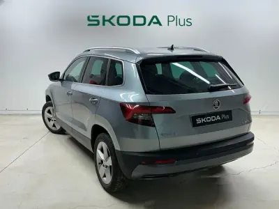 Usado Skoda Karoq Ambition 150 CV (110 kW) 2019 Gris / plata SUV