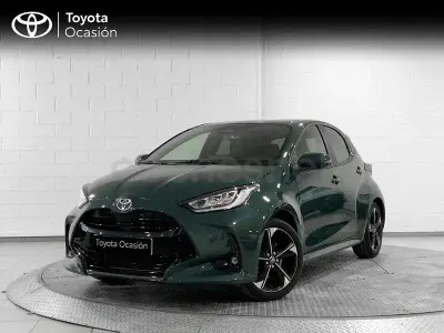 Usado Toyota Yaris Hybrid Style 116 CV (85 kW) 2025 Verde Berlina