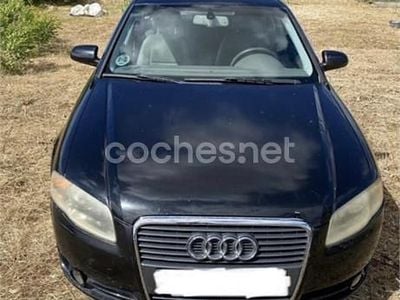 Usado Audi A4 140 CV (102 kW) 2006 Negro Berlina