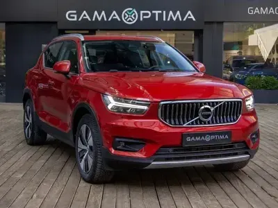 Usado Volvo XC40 Inscription 262 CV (192 kW) 2021 Rojo SUV