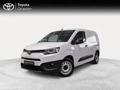 Usado Toyota Proace City City 100 CV (73 kW) 2023 Blanco Monovolumen