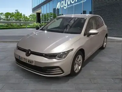 Usado VW Golf VIII Life 110 HP (80 kW) 2024 Cinzento Citadino
