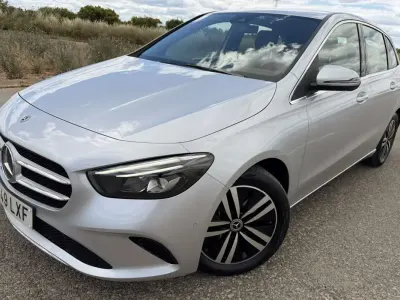 Usado Mercedes B250e 218 CV (160 kW) 2022 Plateado Monovolumen
