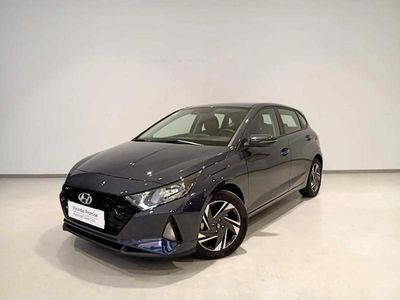 Usado Hyundai i20 100 CV (73 kW) 2025 Gris/plata Utilitario