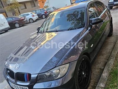 Usado BMW 325 218 CV (160 kW) 2005 Granate Berlina