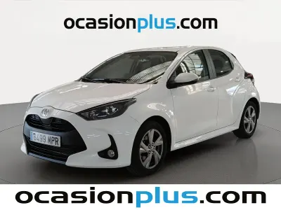 Usado Toyota Yaris Active 116 CV (85 kW) 2024 Blanco Utilitario
