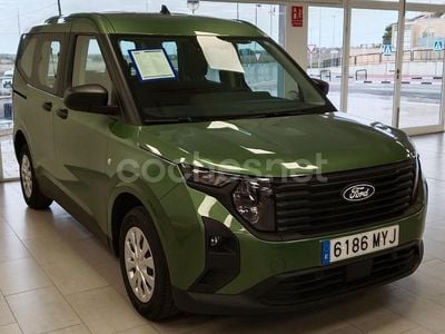 Usado Ford Tourneo Courier Trend 125 CV (91 kW) 2025 Verde Monovolumen