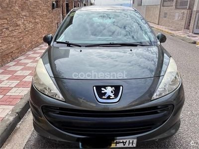 Usado Peugeot 207 90 CV (66 kW) 2007 Verde Berlina