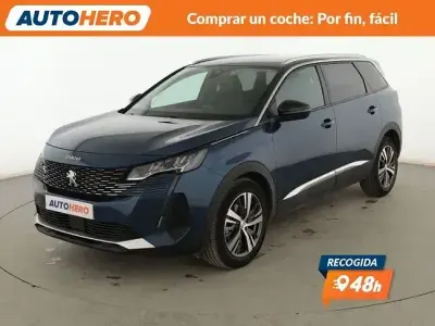 Usado Peugeot 5008 Allure 131 CV (96 kW) 2023 Verde SUV