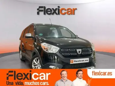 Usado Dacia Lodgy Comfort 116 CV (85 kW) 2022 Negro Monovolumen