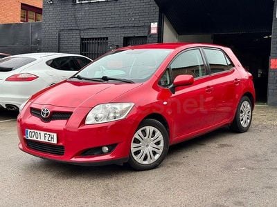 Usado Toyota Auris Luna 124 CV (91 kW) 2007 Rojo Utilitario