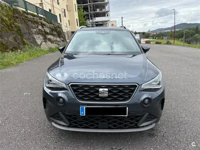 Usado Seat Arona FR 115 CV (84 kW) 2024 Gris / plata SUV
