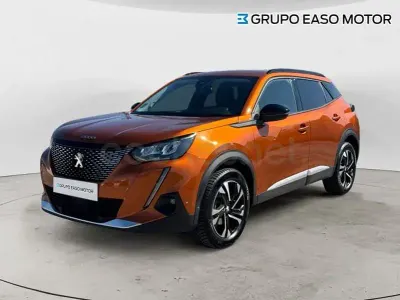 Usado Peugeot 2008 Allure 130 CV (95 kW) 2022 Naranja SUV