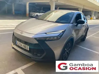 Usado Toyota C-HR Advance 141 CV (103 kW) 2025 Gris SUV