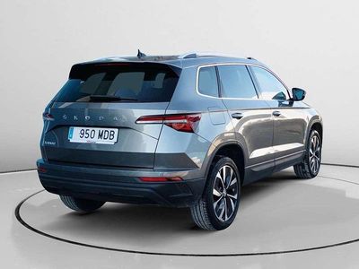 Usado Skoda Karoq Style 151 CV (111 kW) 2022 Gris SUV