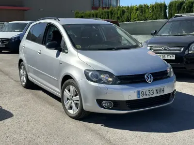 Usado VW Golf Plus Cross Match 140 CV (102 kW) 2013 Plata metalico Monovolumen