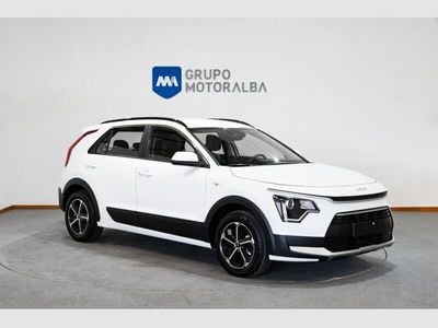 Usado Kia Niro 141 CV (103 kW) 2024 Blanco SUV