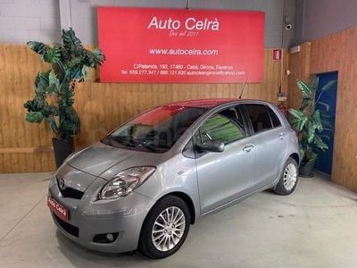 Usado Toyota Yaris 101 CV (74 kW) 2009 Gris / plata Utilitario