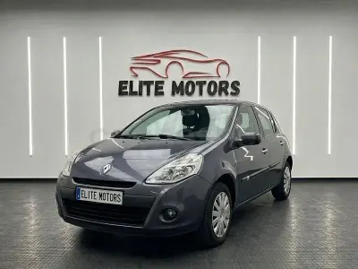 Begagnad Renault Clio II Exception 105 HK (77 kW) 2010 Grå Sedan