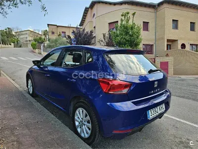 Używany Seat Ibiza Reference 95 KM (69 kW) 2018 Niebieski Hatchback