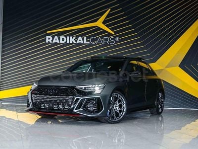 Usado Audi RS3 Performance 400 CV (294 kW) 2024 Gris / plata Berlina